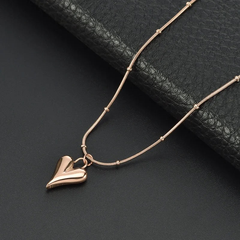 Rose Gold Knot Chain Heart