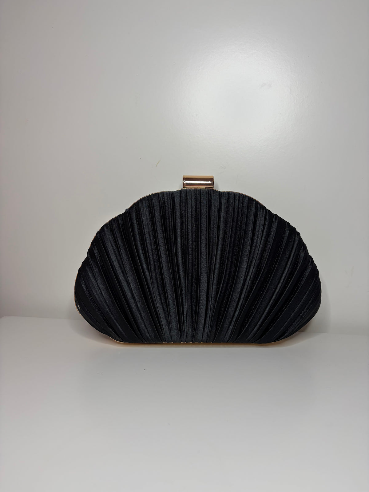 The Oceana Clutch - Black